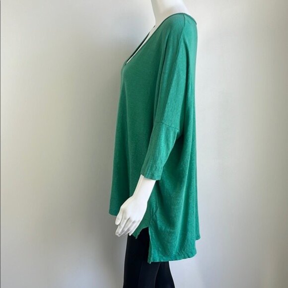 Eileen Fisher Deep V-Neck Linen Top in Green - XS - Picture 2 of 6